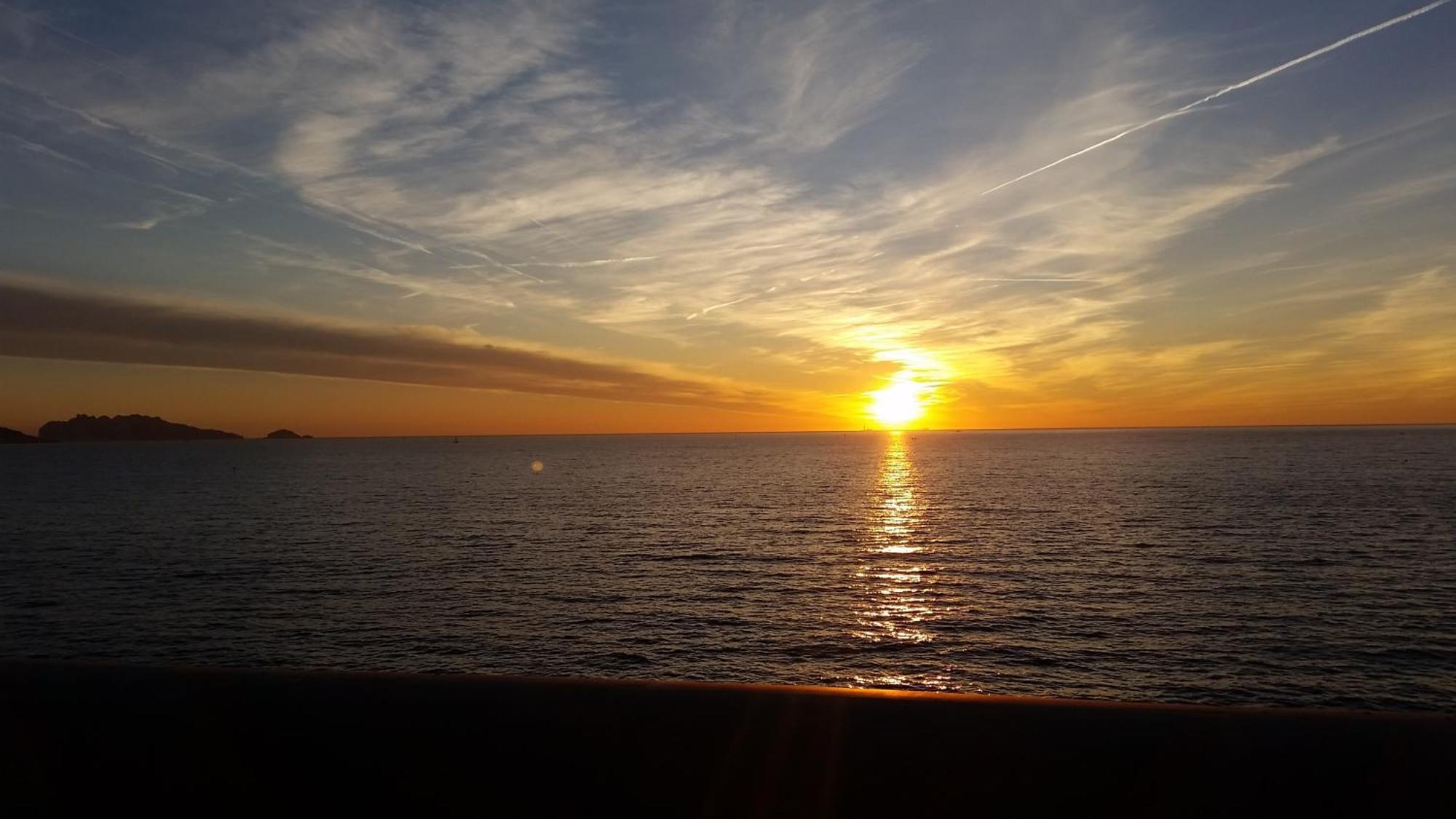 Sublime Vue Mer,Parking,Wifi Fréjus Exterior photo