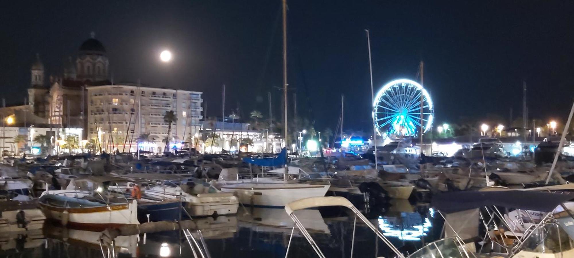 Sublime Vue Mer,Parking,Wifi Fréjus Exterior photo