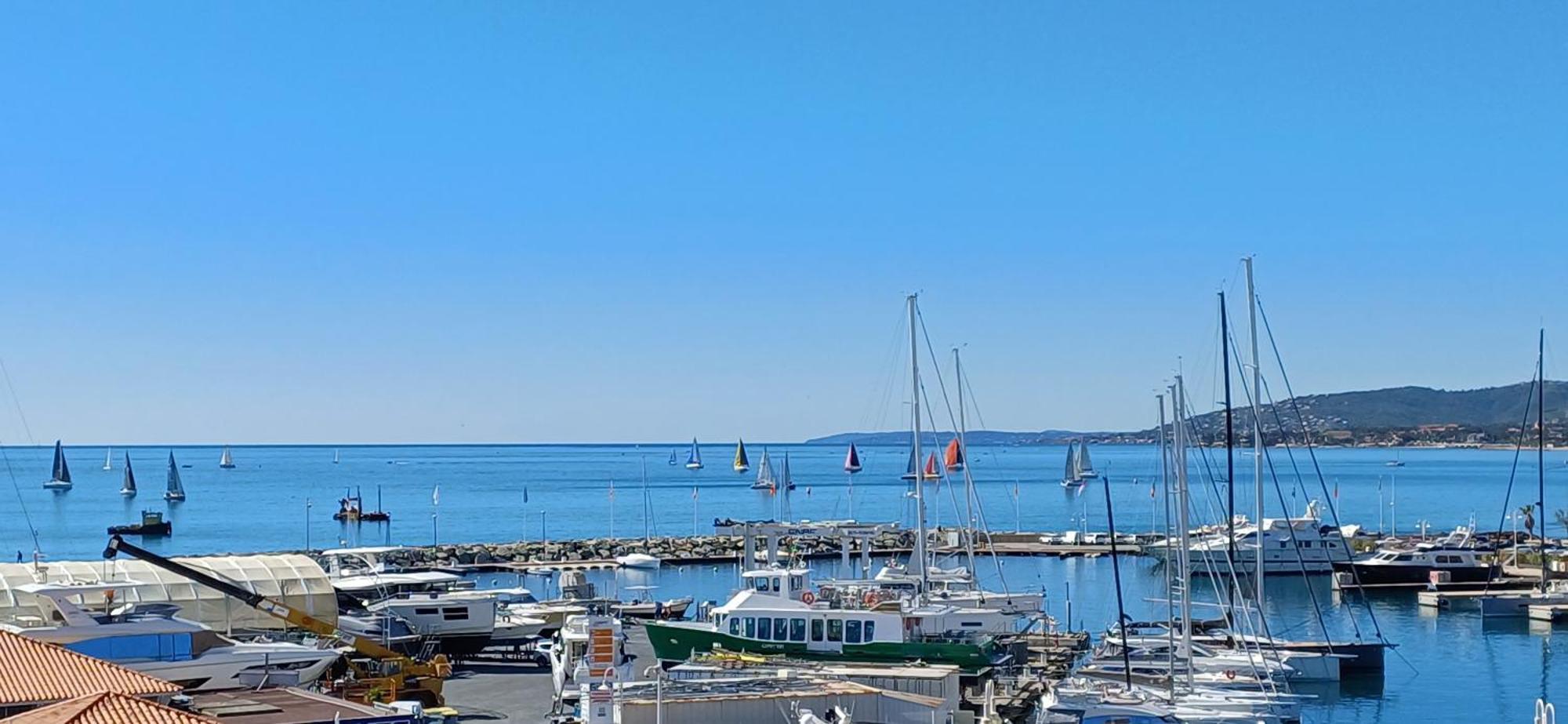 Sublime Vue Mer,Parking,Wifi Fréjus Exterior photo